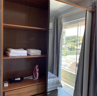 APARTAMENTO ENCANTADOR 1 quarto A 750 METROS DO CENTRO DE EVENTOS CAU HANSEN