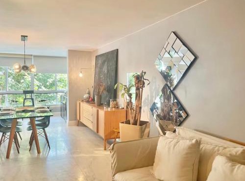 Lindo apartamento na rua do Shopping da Gávea com vaga