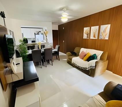Apartamento luxuoso em condomínio com clube