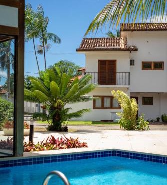 Casa Andorinha 3 Quartos com ar condicionado, piscina privativa, área gourmet, próximo ao Centro Histórico e roupa de cama e banho de qualidade
