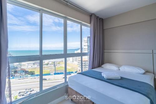 Apartment Sea View 500 m from the Beach ROO0401