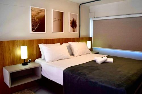 Loft Exclusivo Pé na Areia na Praia do Camacho