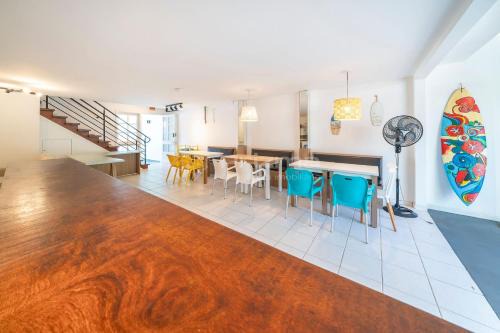 Casa familiar na exuberante praia de 4 ilhas.