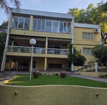 Casa Al pie del Cerro