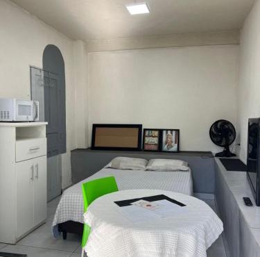 Quarto compacto no Centro de Foz