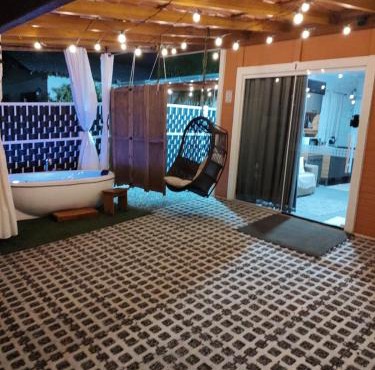 CASA CLIMATIZADA COM HIDROMASSAGEM PRÓXIMO BETO CARRERO E PRAIAS - Casa 1 DuMar Hospedagem