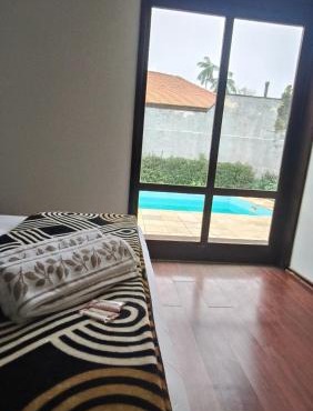 Hospedagem Jardim Social,Quartos Econômicos e Suítes, Estacionamento Grátis