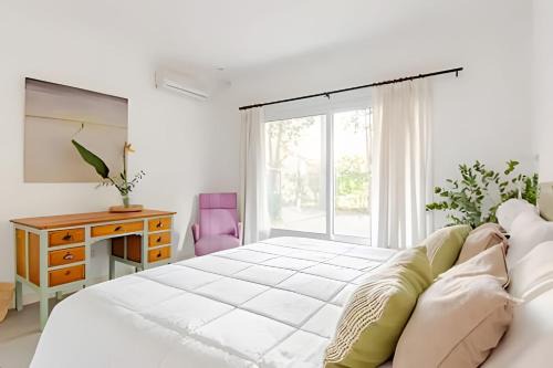 Casa privada con pileta climatizada, gran parque y parrilla en Pilar