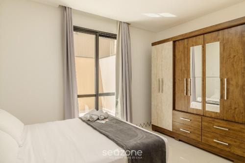 1BR Apt w/pool 650m from beach PDN0113