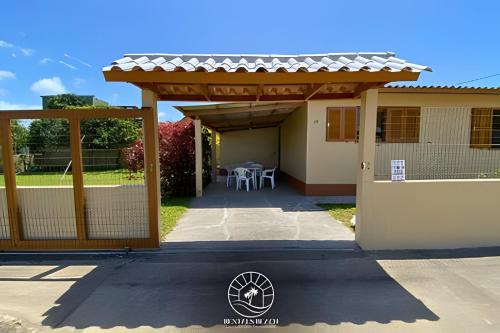 Casa frente para o mar | Pé na Areia | Aceita Pet