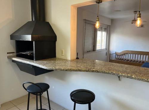 Apartamento p 10 com 3 quartos e 2 banheiros