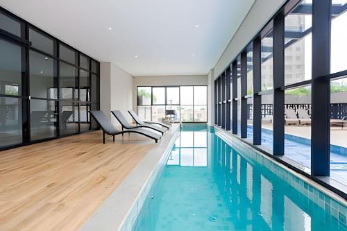 Apartamentos para 5 pessoas com Piscina e Academia no Centro
