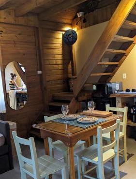 Seafront cabin in a private area