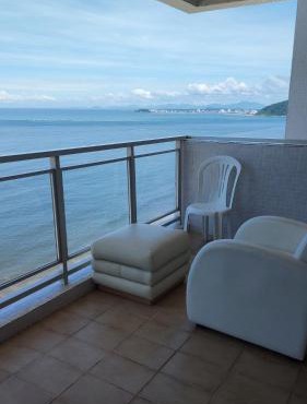 Apartamento de frente pra Praia Mansa Caiobá