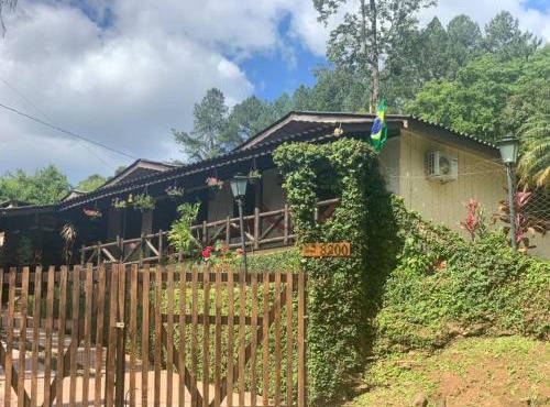 Sítio em área rural, ao pé da Serra Gaúcha.