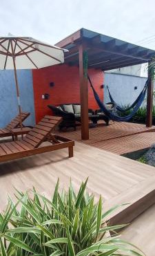 Sobrado com 3 Suítes, Piscina, Sala de Jogos, Garagem para 4 Carros