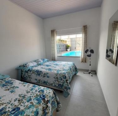 Excelente casa com piscina