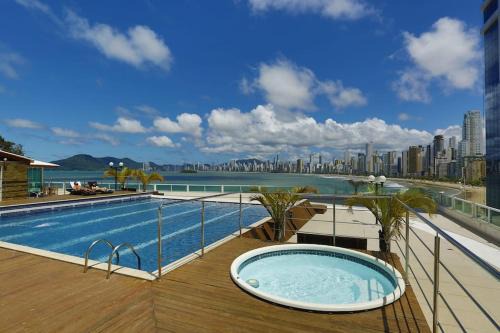 Apartamento em Prédio com Vista encantadora