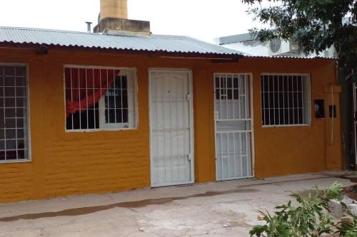 Monoambiente confortable con estacionamiento gratuito