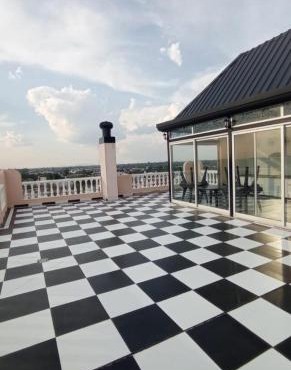 Torre PARIS 84