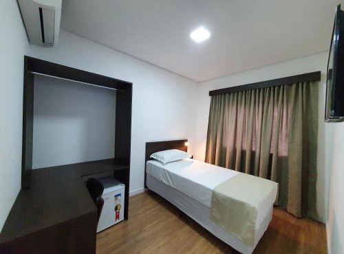 Hotel Carmelo - Airport