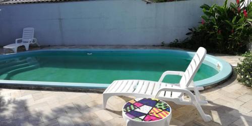 Casa grande com piscina e churrasqueira